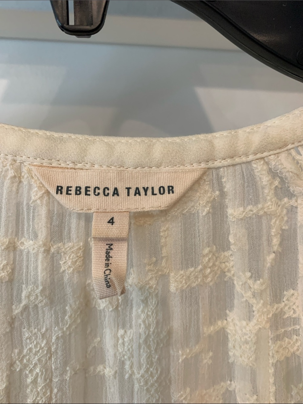 Rebecca Taylor Cream Textured V-Neck Flowy silk blouse 4 - Picture 2 of 8
